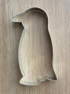 Vykrajovátko tučniak z boku